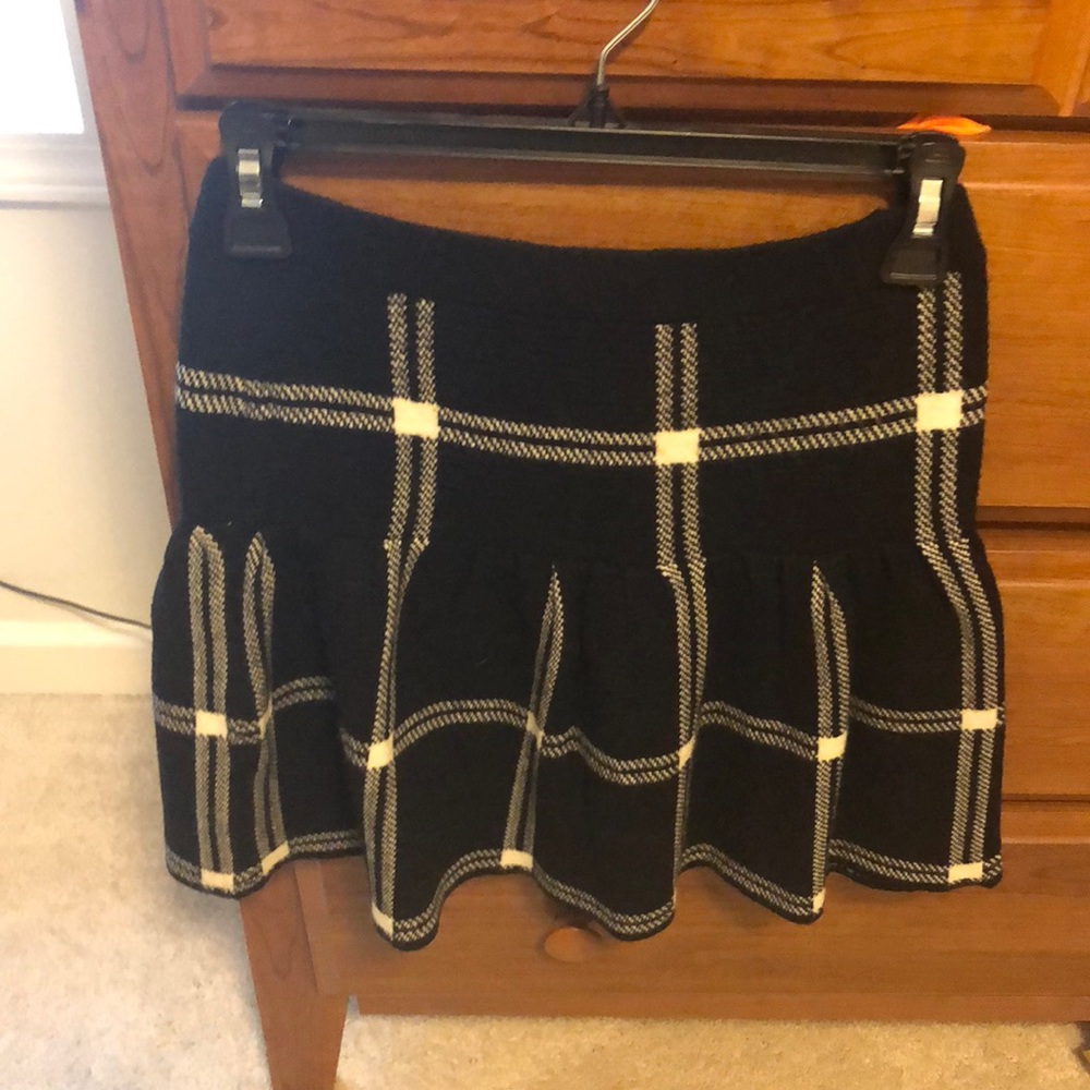 Plaid ruffled skirt